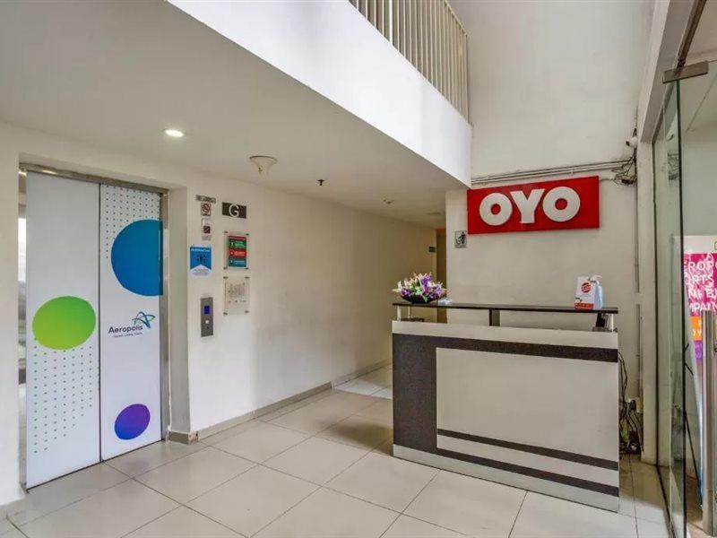Oyo 3247 Afira Rooms Aeropolis Tangerang Buitenkant foto