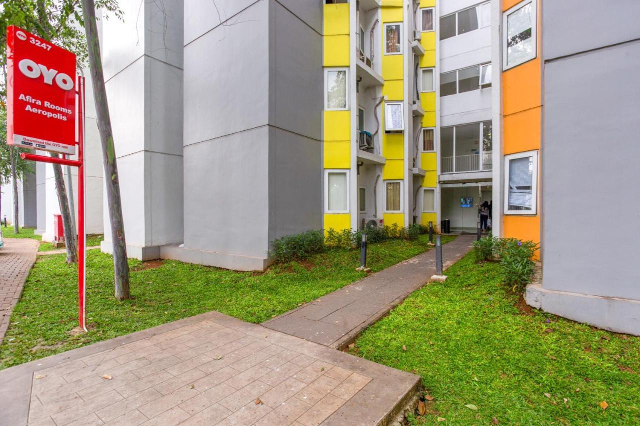 Oyo 3247 Afira Rooms Aeropolis Tangerang Buitenkant foto