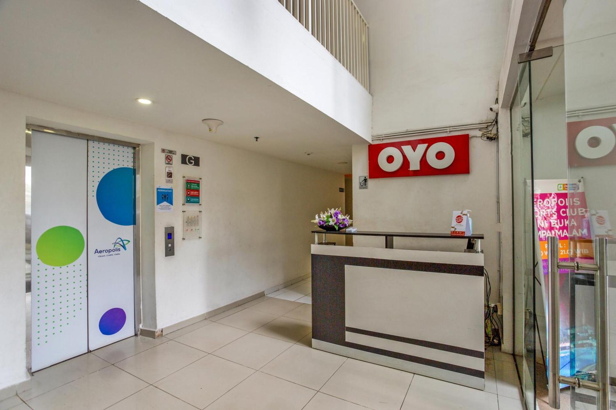 Oyo 3247 Afira Rooms Aeropolis Tangerang Buitenkant foto