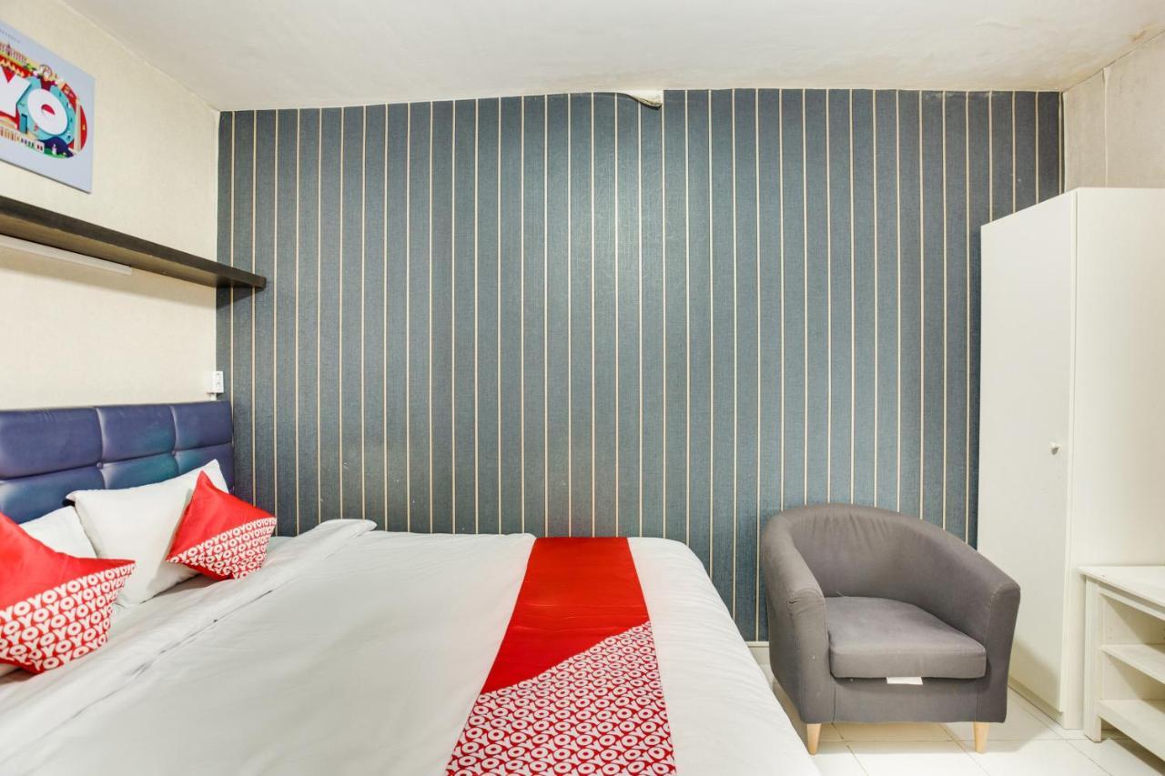 Oyo 3247 Afira Rooms Aeropolis Tangerang Buitenkant foto