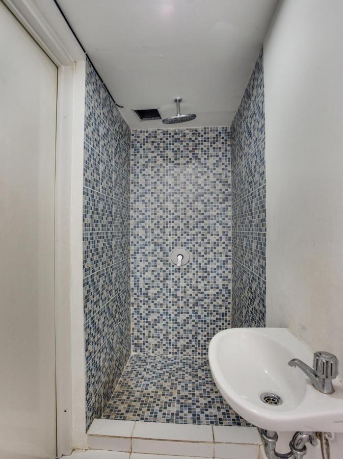 Oyo 3247 Afira Rooms Aeropolis Tangerang Buitenkant foto
